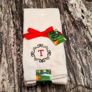 St. Nicholas Square Christmas Hand Towels set of 2 🎄 Monogram T